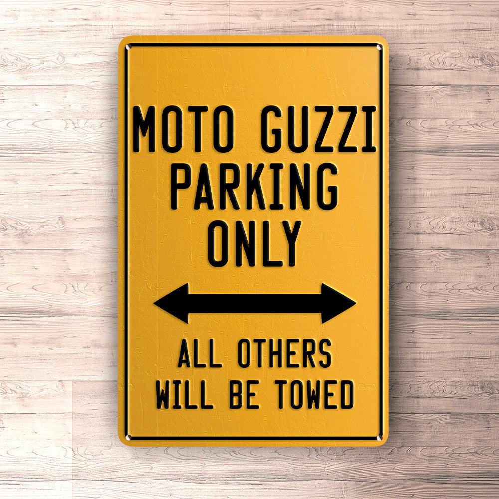 Moto Guzzi Parking Only Skilte, Musemåtte, Dørmåtte , Plakat-Parking skilte-Moto Guzzi-Garage Culture Shop- garage - man cave - merchandise