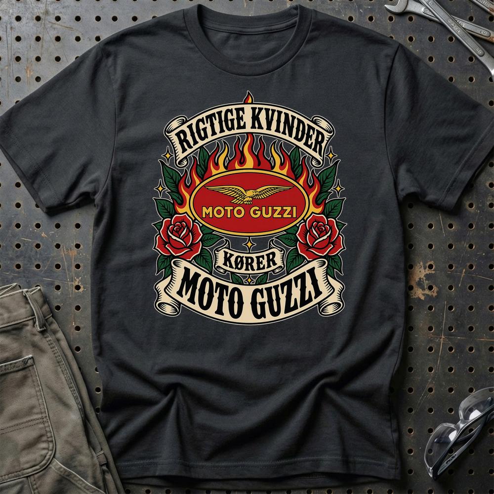 
Produktbillede af Moto Guzzi Rigtige Kvinder Kører – Roser og Flammer T-Shirt