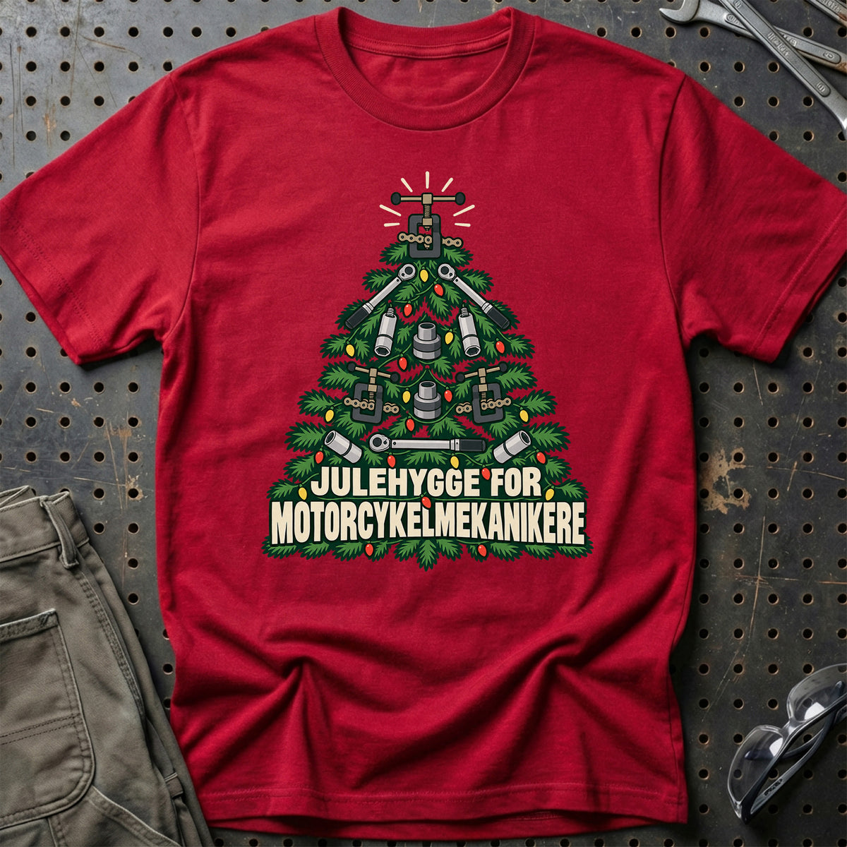 
Motorcykelmekaniker – Julehygge – Unisex T-Shirt – Rød