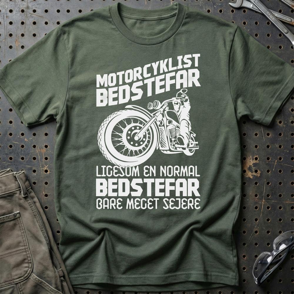 Motorcyklist Bedstefar Ligesom En Normal Bedstefar Bare Meget Sejere Unisex T-Shirt , Bomuld-Beklædning-Motorcyklist-Grøn Militær-S-Garage Culture Shop- garage - man cave - merchandise