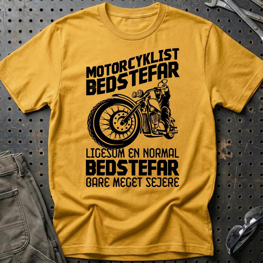 Motorcyklist Bedstefar Ligesom En Normal Bedstefar Bare Meget Sejere Unisex T-Shirt , Bomuld-Beklædning-Motorcyklist-Guld-S-Garage Culture Shop- garage - man cave - merchandise
