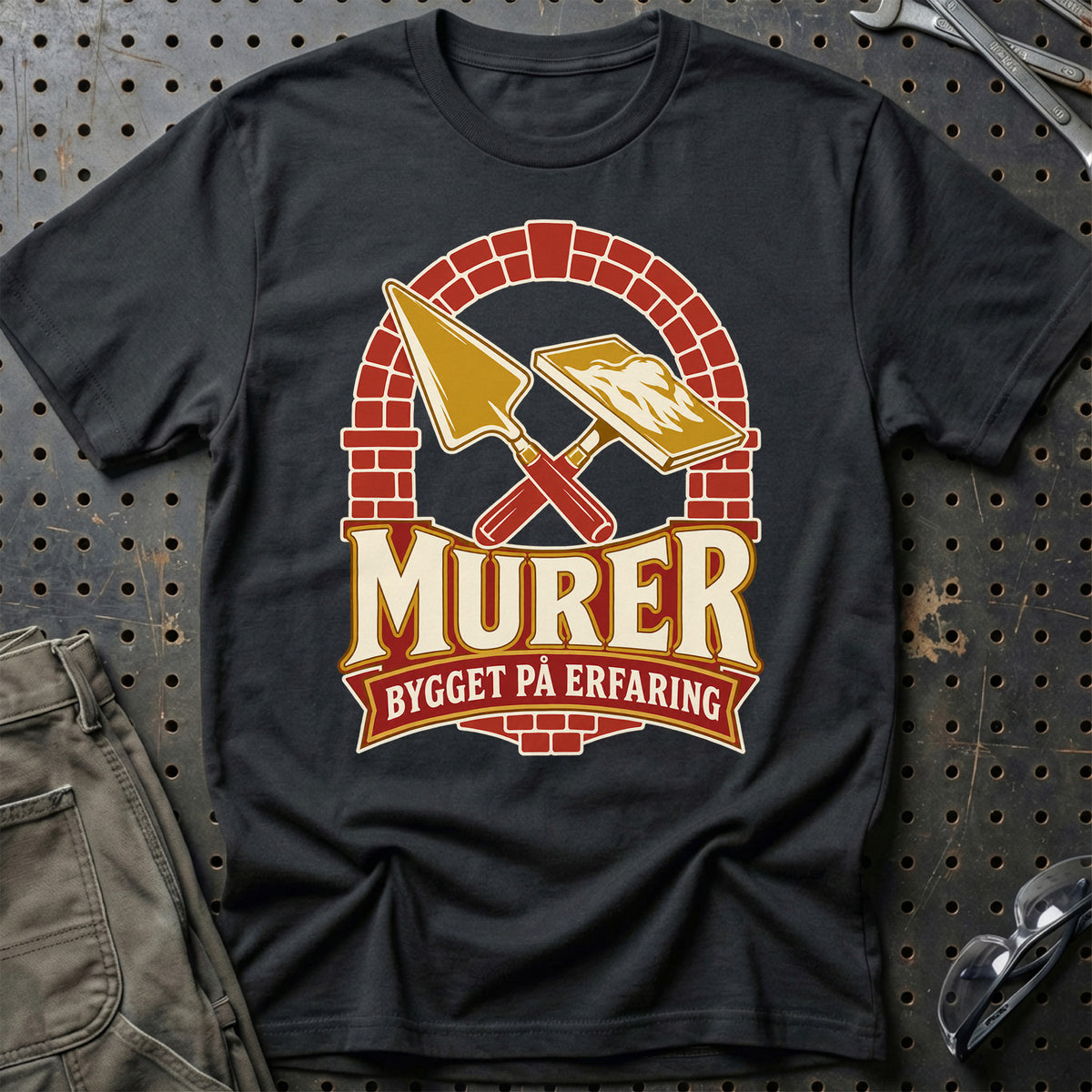 
Murer – Bygget på erfaring – Unisex T-Shirt – Sort