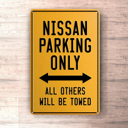 Nissan Parking Only Skilte, Musemåtte, Dørmåtte-Parking skilte-Nissan-Garage Culture Shop- garage - man cave - merchandise