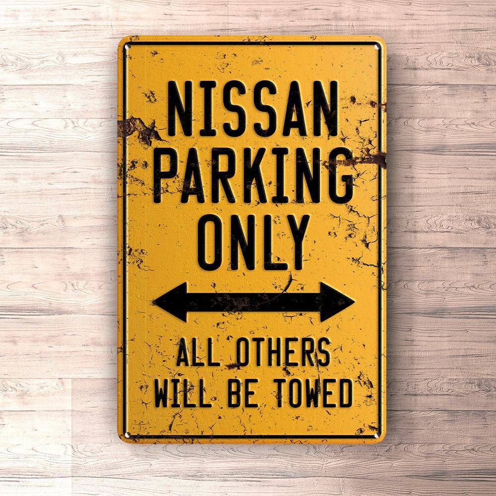 Nissan Parking Only Skilte, Musemåtte, Dørmåtte-Parking skilte-Nissan-Garage Culture Shop- garage - man cave - merchandise