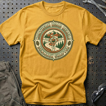 Northern Road Rebels – Denmark Chapter - Unisex T-Shirt , Bomuld-Beklædning-Garage Culture-Guld-S-Garage Culture Shop- garage - man cave - merchandise