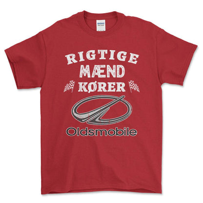Oldsmobile Rigtige Mænd Kører - Unisex T-Shirt , Bomuld-Beklædning-Oldsmobile-Rød-S-Forside-Garage Culture Shop- garage - man cave - merchandise