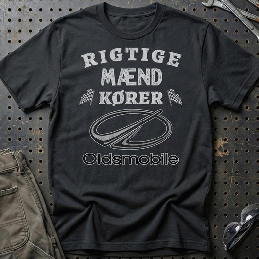Oldsmobile Rigtige Mænd Kører - Unisex T-Shirt , Bomuld-Beklædning-Oldsmobile-Sort-S-Garage Culture Shop- garage - man cave - merchandise