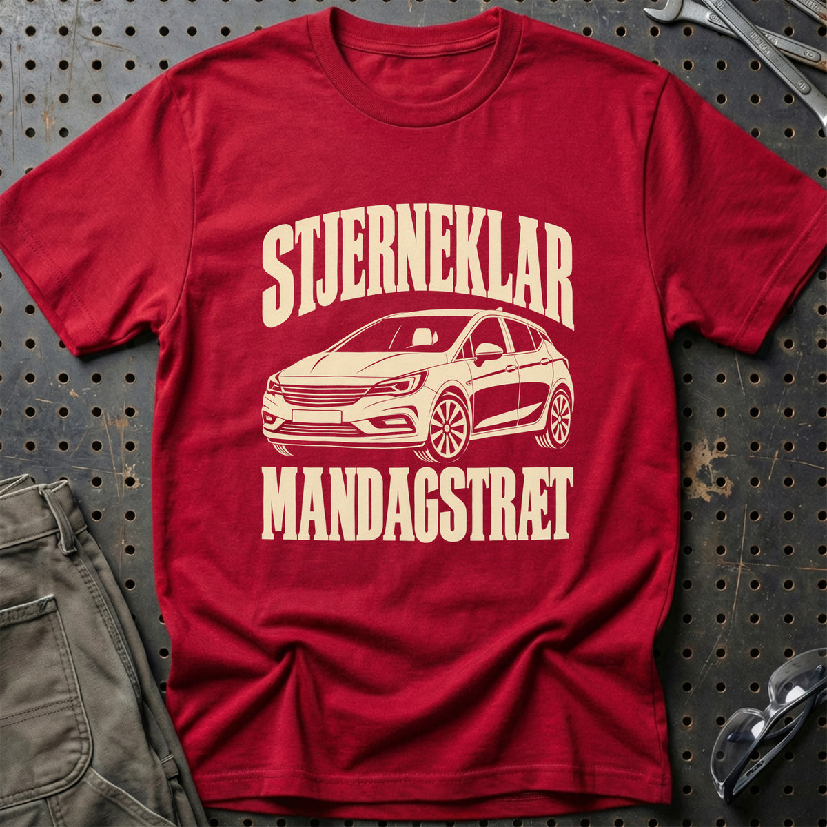 
Opel Astra K – Stjerneklar mandagstræt – Unisex T-Shirt – Rød