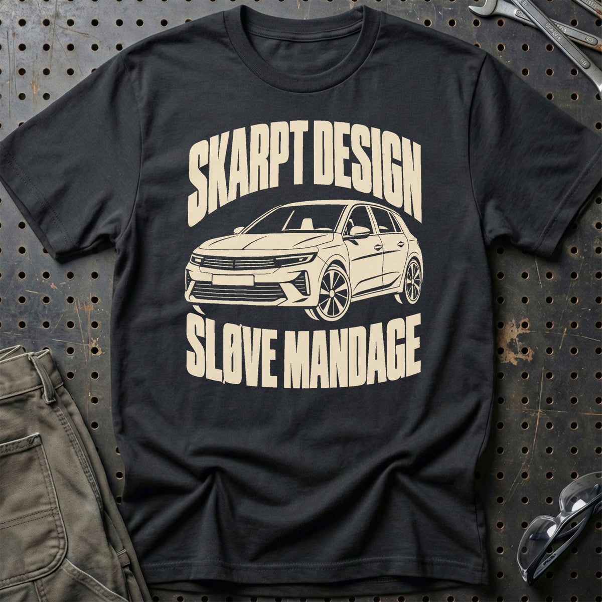 
Opel Astra L – Skarpt design sløve mandage – Unisex T-Shirt – Sort