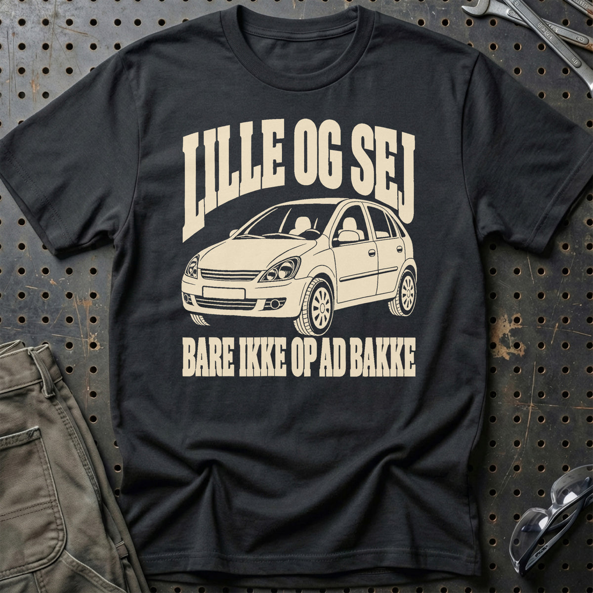 
Opel Corsa C – Lille og sej bare ikke op ad bakke – Unisex T-Shirt – Sort