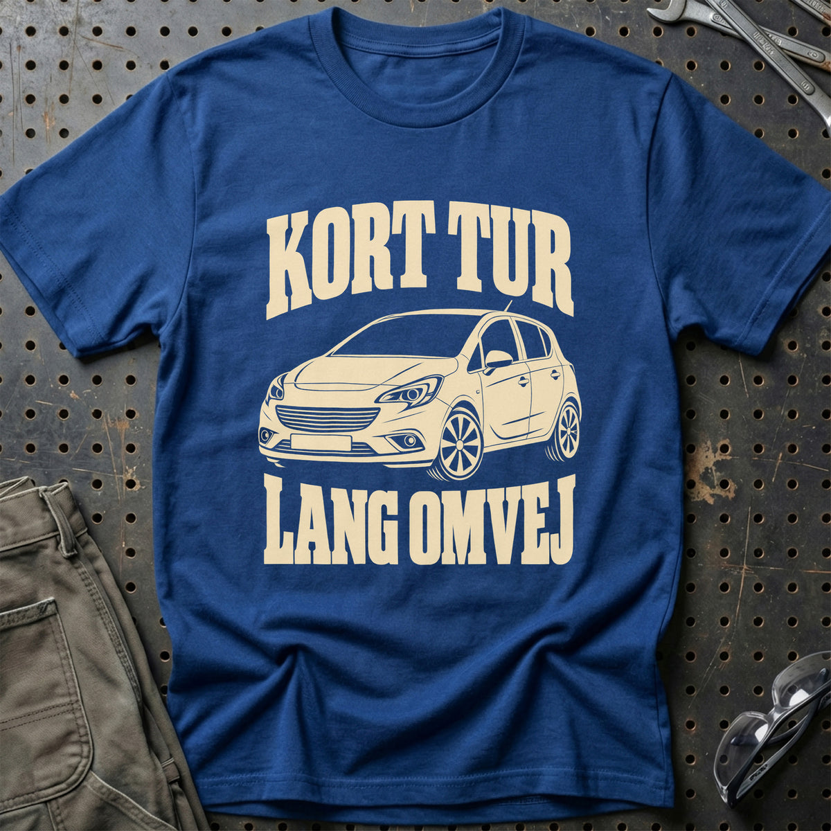 
Opel Corsa E – Kort tur lang omvej – Unisex T-Shirt – Blå Royal