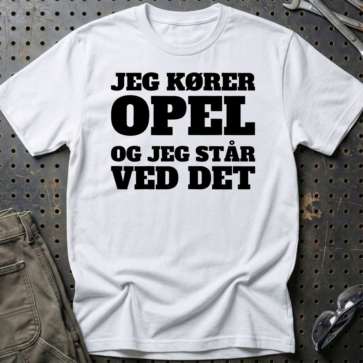 
Produktbillede af Opel – Jeg Kører Opel Og Jeg Står Ved Det T-Shirt