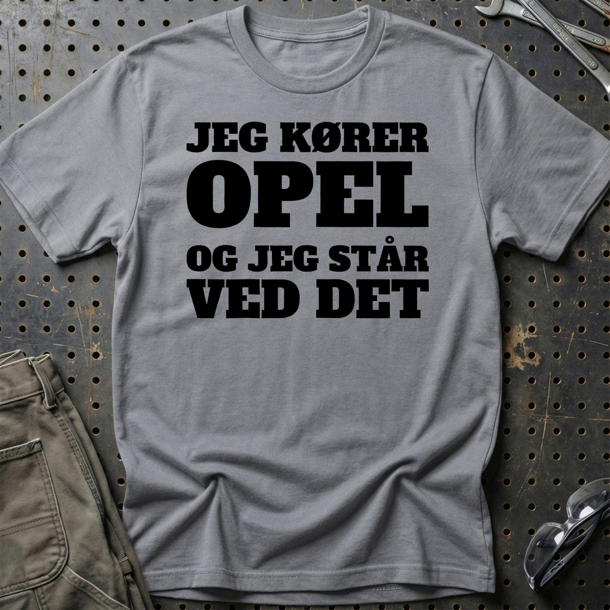
Produktbillede af Opel – Jeg Kører Opel Og Jeg Står Ved Det T-Shirt