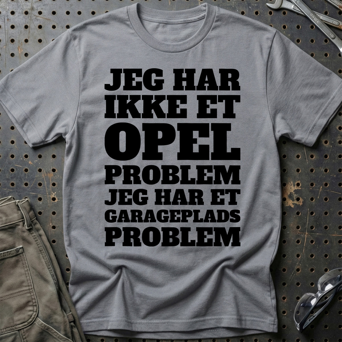 
Produktbillede af Opel – Jeg har et garageplads problem T-Shirt
