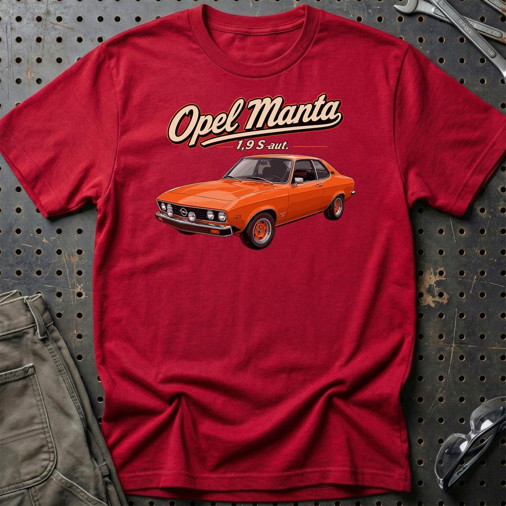 Opel Manta 1,9 T-Shirt-Beklædning-Opel-Rød-S-Garage Culture Shop- garage - man cave - merchandise