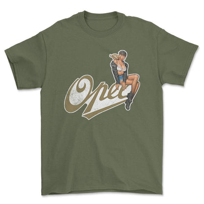 Opel Pinup - Unisex T-Shirt , Bomuld-Beklædning-Opel-Grøn Militær-S-Forside-Garage Culture Shop- garage - man cave - merchandise