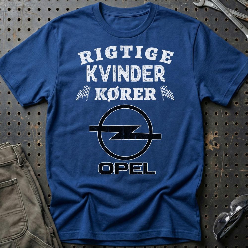 Opel Rigtige Kvinder Kører T-Shirt-Beklædning-Opel-Blå Royal-S-Garage Culture Shop- garage - man cave - merchandise