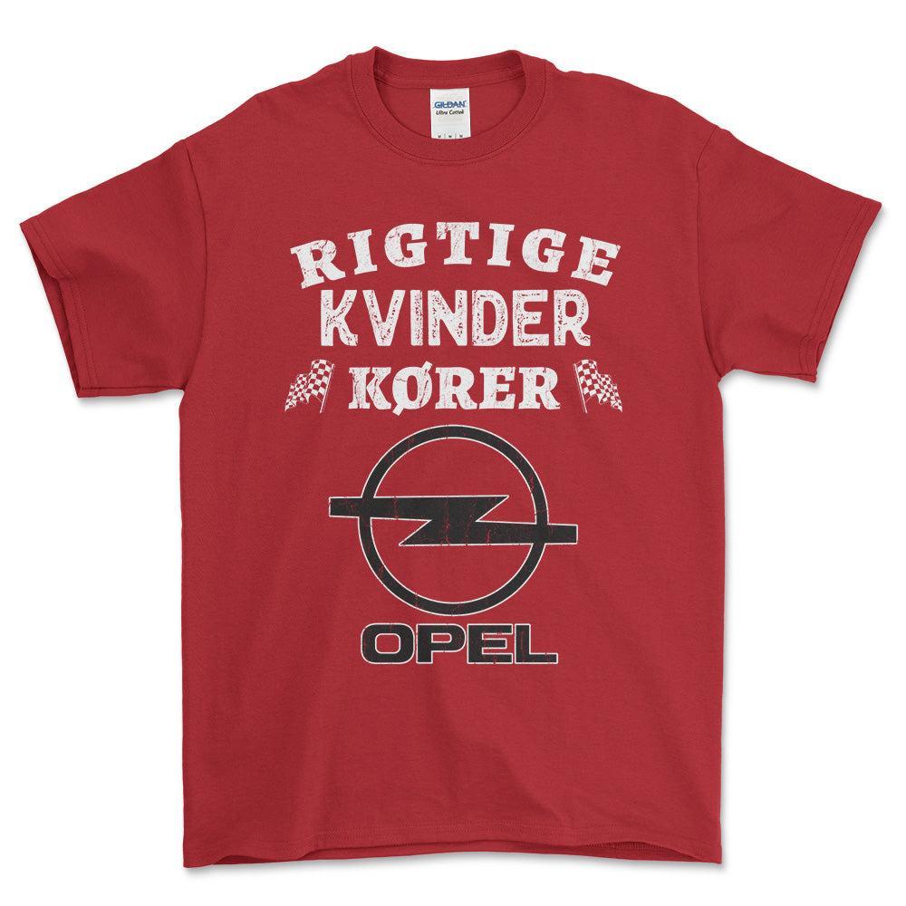Opel Rigtige Kvinder Kører - Unisex T-Shirt , Bomuld-Beklædning-Opel-Rød-S-Forside-Garage Culture Shop- garage - man cave - merchandise