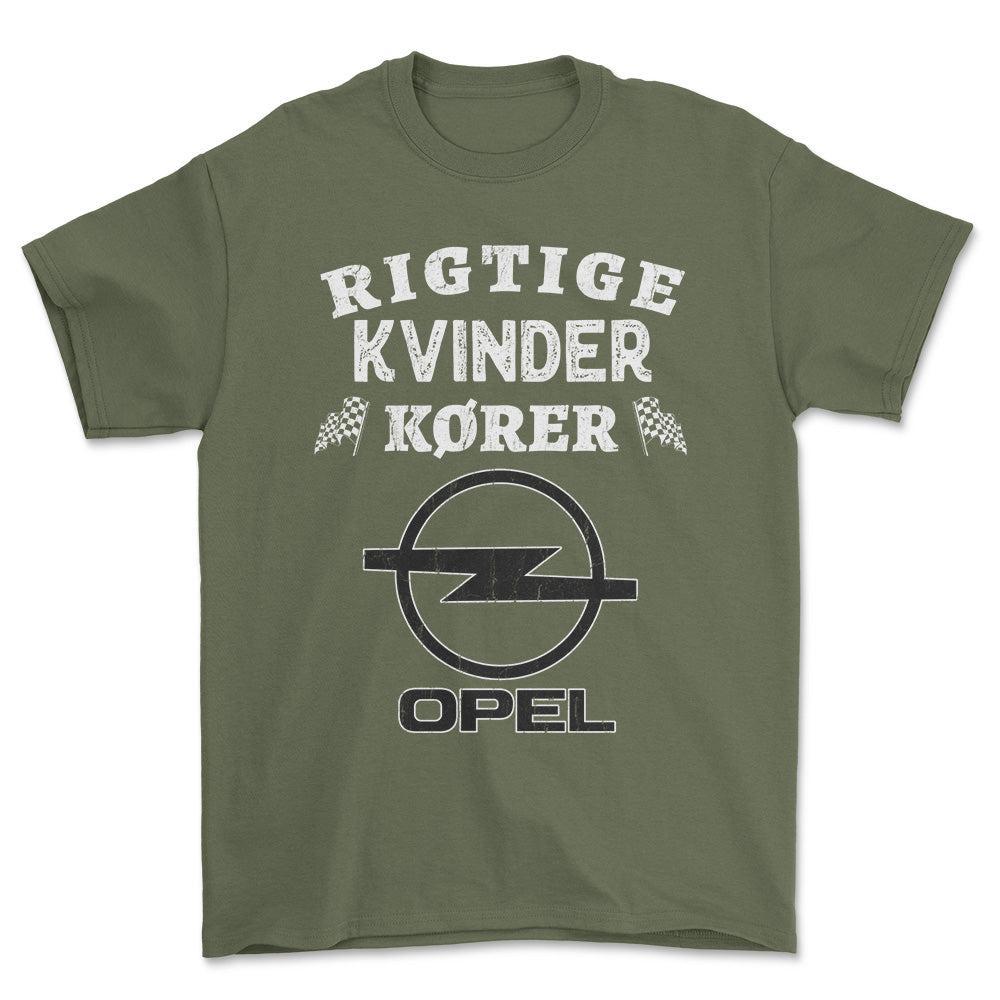 Opel Rigtige Kvinder Kører - Unisex T-Shirt , Bomuld-Beklædning-Opel-Grøn Militær-S-Forside-Garage Culture Shop- garage - man cave - merchandise
