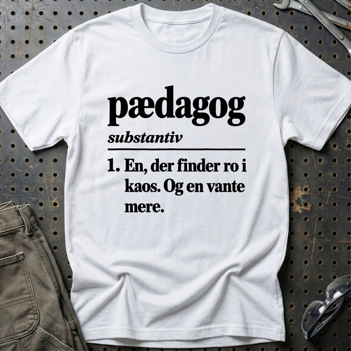 
Pædagog – Definition T-Shirt – Hvid