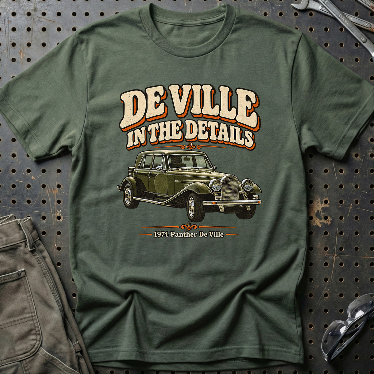 
Panther De Ville 1974 – De Ville in the Details T-Shirt – Grøn Militær