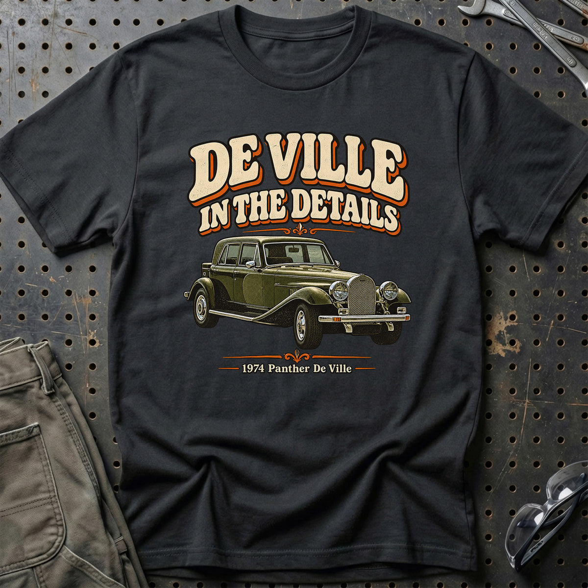 
Panther De Ville 1974 – De Ville in the Details T-Shirt – Sort
