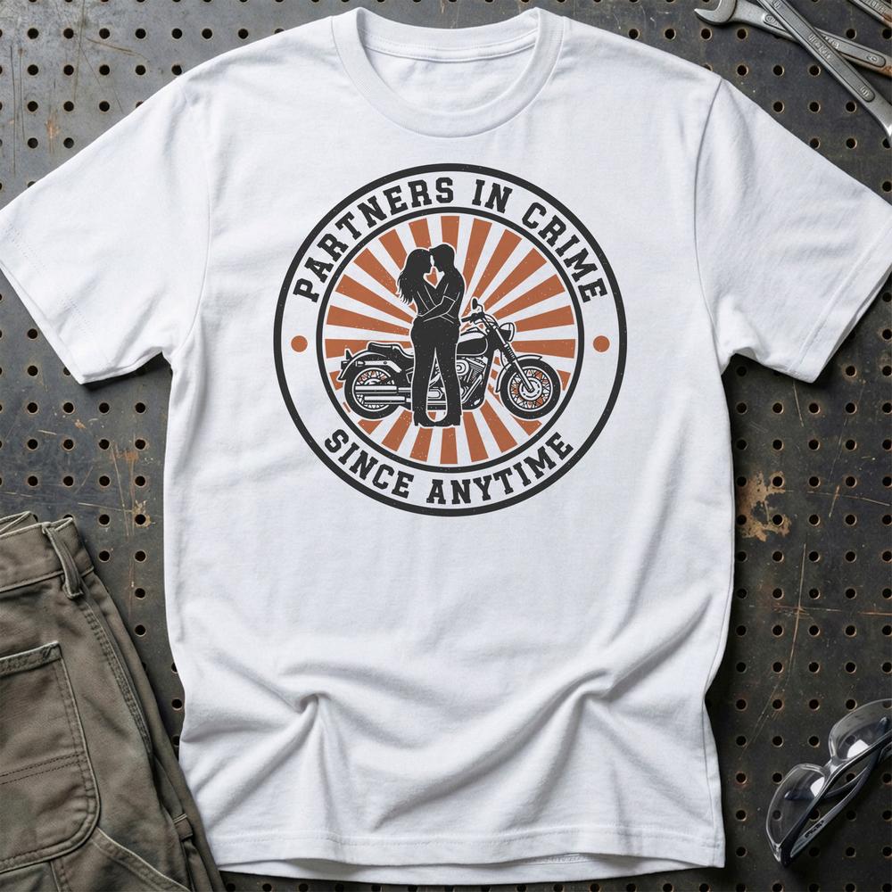 Partners In Crime Since Anytime – Unisex T-Shirt , Bomuld-Beklædning-Garage Culture-Hvid-S-Garage Culture Shop- garage - man cave - merchandise