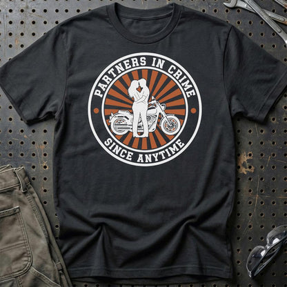 Partners In Crime Since Anytime – Unisex T-Shirt , Bomuld-Beklædning-Garage Culture-Sort-S-Garage Culture Shop- garage - man cave - merchandise
