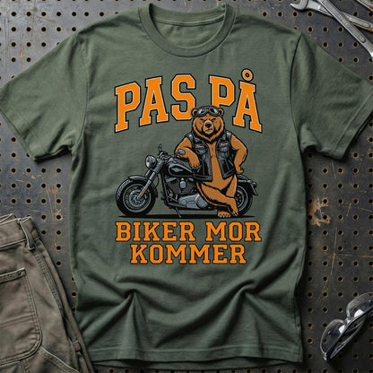Pas På Biker Mor Kommer – Motorcykel T-Shirt til Kvinder – Unisex T-Shirt , Bomuld-Beklædning-Garage Culture-Grøn Militær-S-Garage Culture Shop- garage - man cave - merchandise
