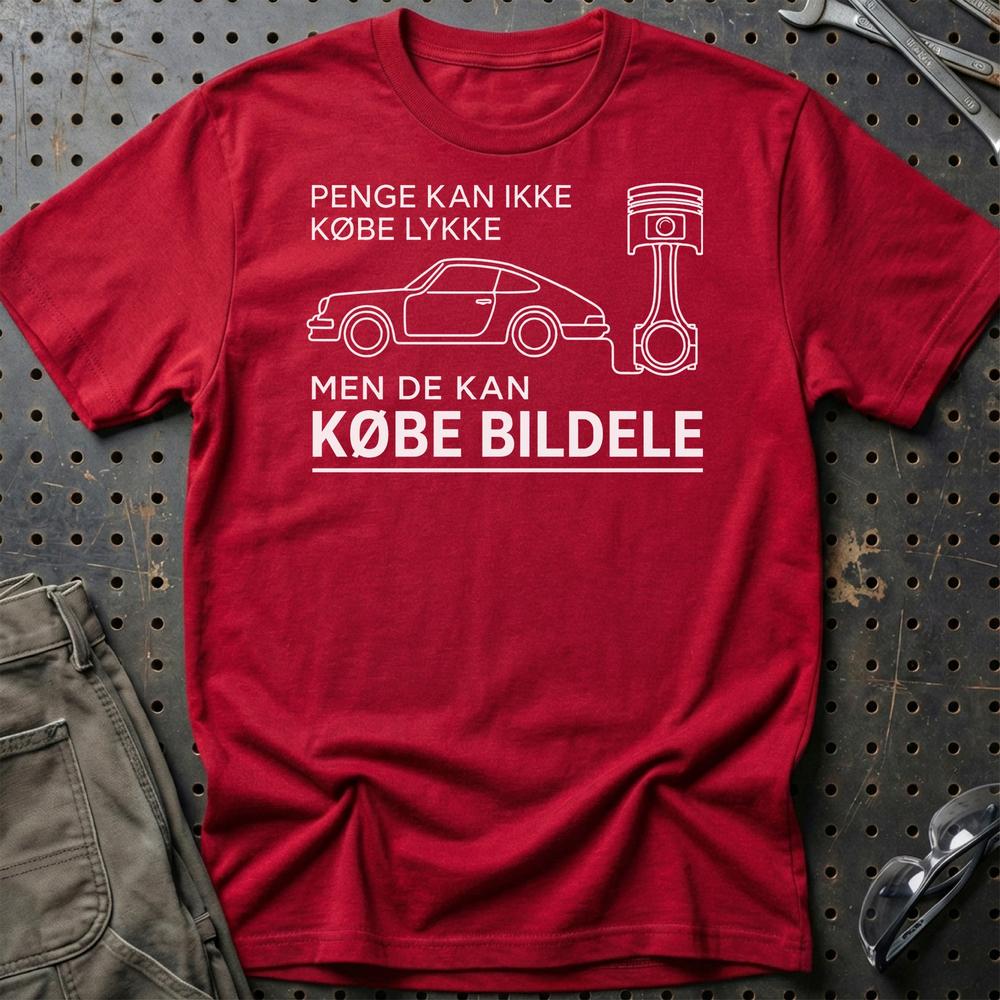 Penge Kan Ikke Købe Lykke – Men De Kan Købe Bildele Unisex T-Shirt , Bomuld-Beklædning-Garage Culture-Rød-S-Garage Culture Shop- garage - man cave - merchandise