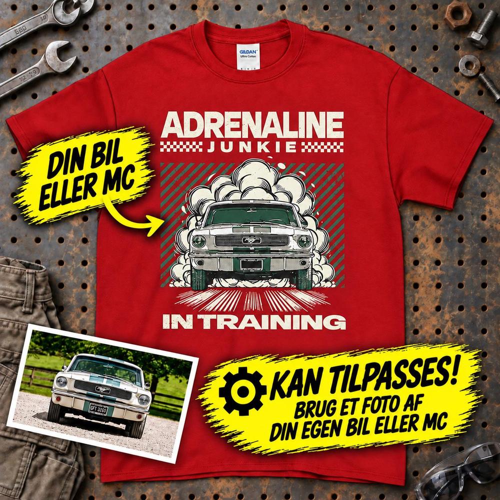 
Produktbillede af Personlig - Adrenaline Junkie In Training - Med Din Bil MC Billede T-Shirt