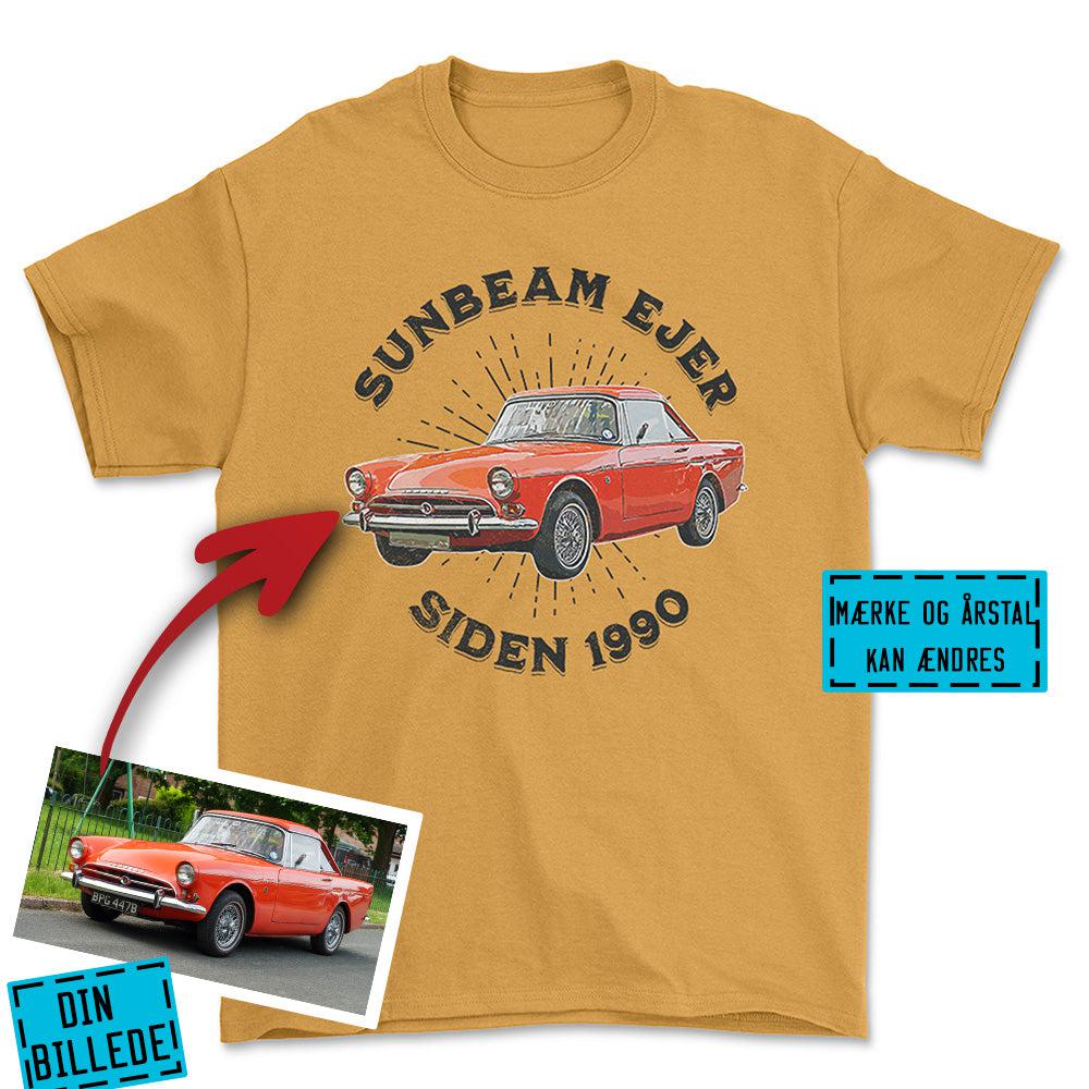 Personlig - Bil Ejer Siden - Med Din Bil MC Billede T-Shirt-Beklædning-Garage Culture-Guld-S-Garage Culture Shop- garage - man cave - merchandise