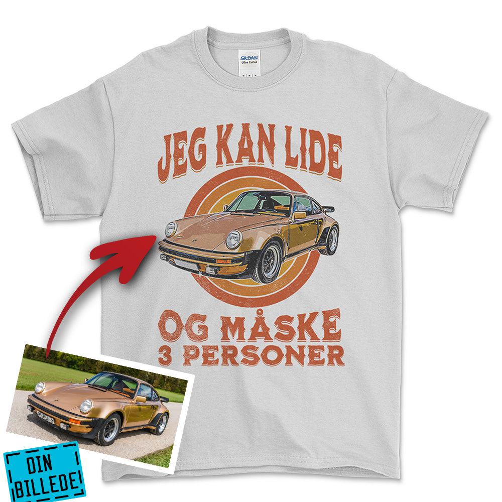 Personlig - Jeg Kan Lide Min Bil Og Måske 3 Personer - Med Din Bil MC Billede T-Shirt-Beklædning-Garage Culture-Hvid-S-Garage Culture Shop- garage - man cave - merchandise