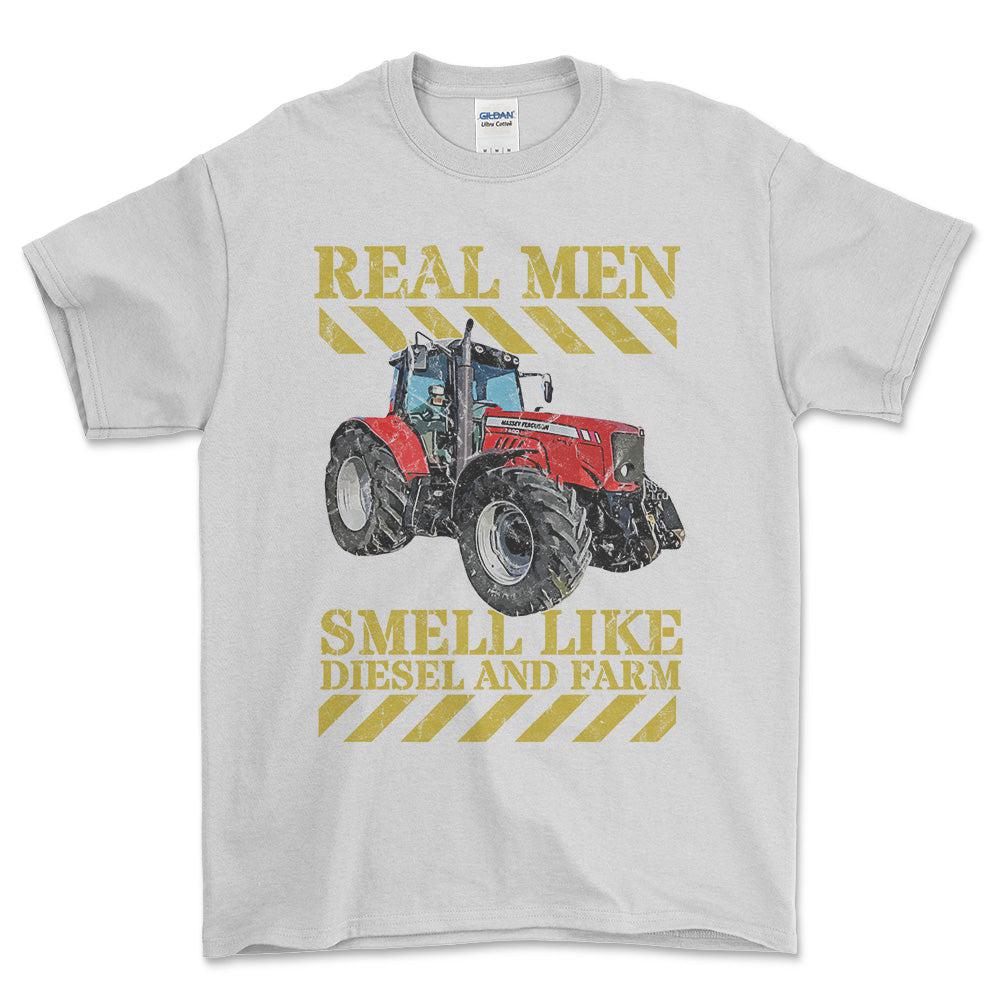 Personlig - Real Men Smell Like Diesel And Farm - Dit traktor billede Unisex T-Shirt , Bomuld-Beklædning-Garage Culture-Hvid-S-Forside-Garage Culture Shop- garage - man cave - merchandise