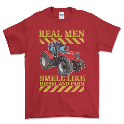Personlig - Real Men Smell Like Diesel And Farm - Dit traktor billede Unisex T-Shirt , Bomuld-Beklædning-Garage Culture-Rød-S-Forside-Garage Culture Shop- garage - man cave - merchandise