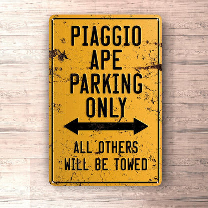 Piaggio Ape Parking Only Skilte, Musemåtte, Dørmåtte , Plakat-Parking skilte-Piaggio-Garage Culture Shop- garage - man cave - merchandise