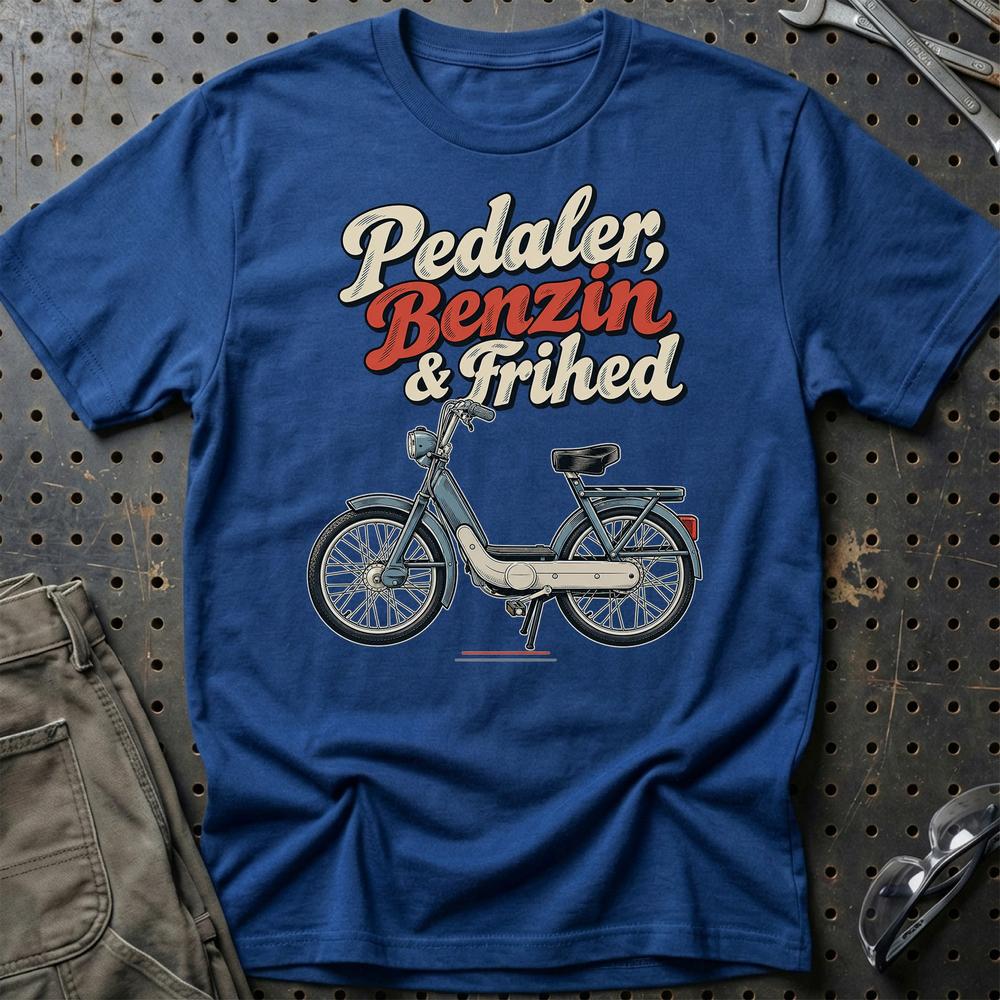 Piaggio Ciao – Pedaler, Benzin & Frihed T-Shirt-Beklædning-Piaggio-Blå Royal-S-Garage Culture Shop- garage - man cave - merchandise