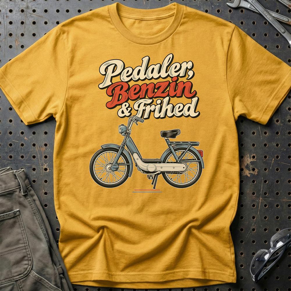 Piaggio Ciao – Pedaler, Benzin & Frihed T-Shirt-Beklædning-Piaggio-Guld-S-Garage Culture Shop- garage - man cave - merchandise