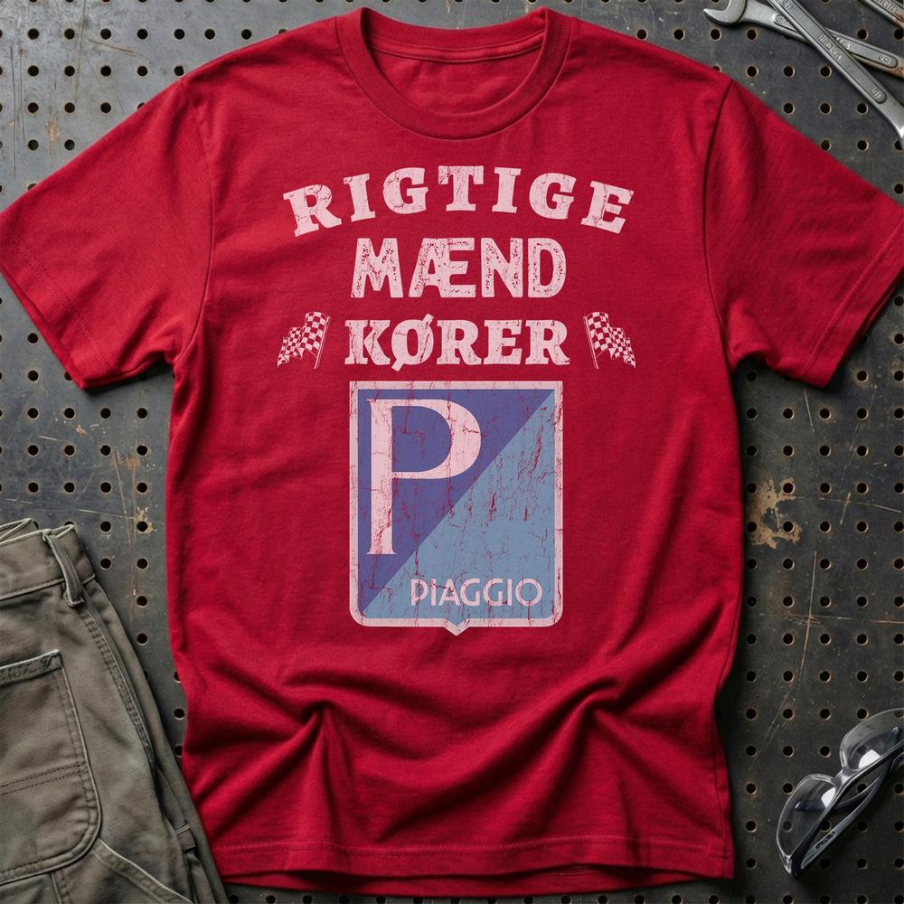 Piaggio Rigtige Mænd Kører T-Shirt-Beklædning-Piaggio-Rød-S-Garage Culture Shop- garage - man cave - merchandise