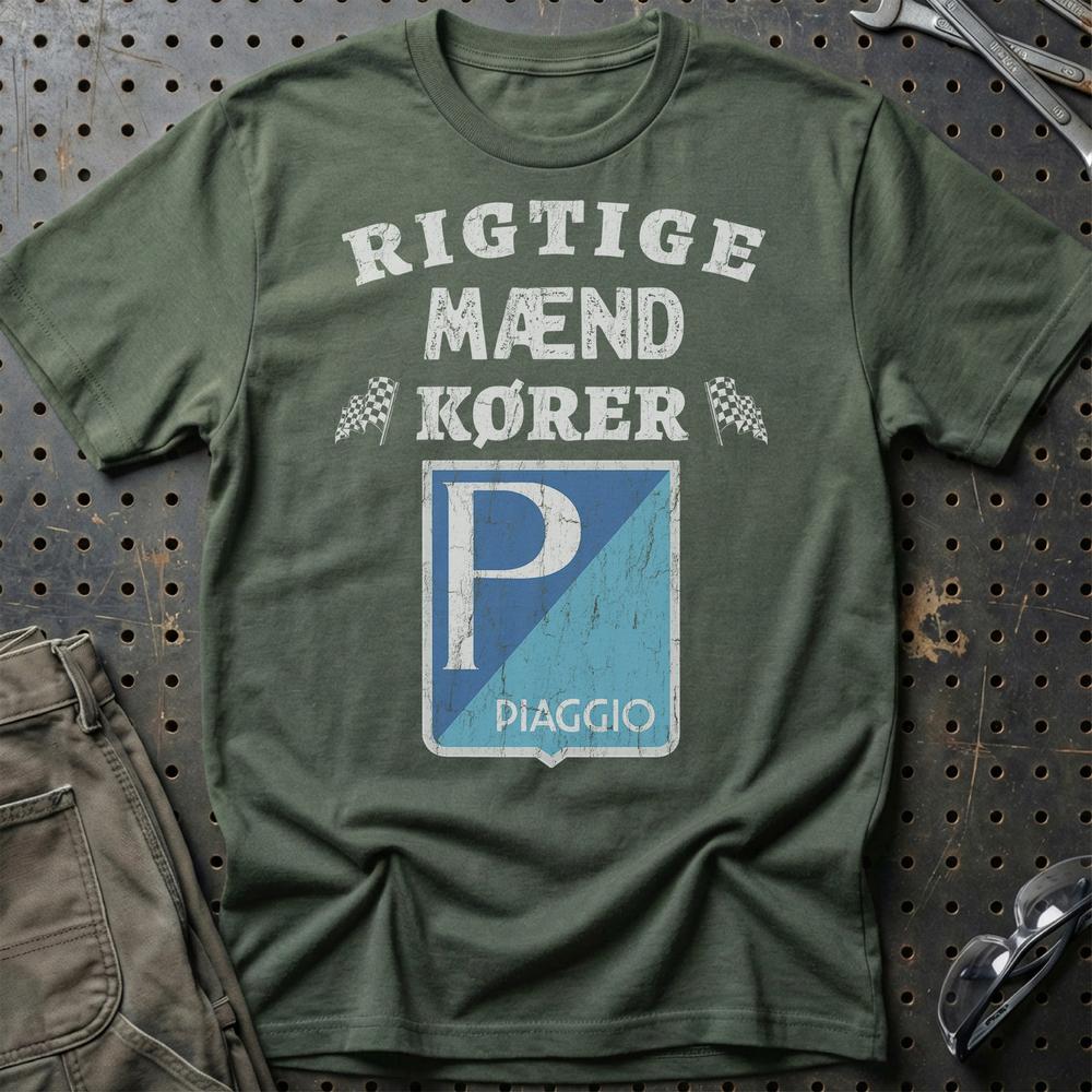 Piaggio Rigtige Mænd Kører T-Shirt-Beklædning-Piaggio-Grøn Militær-S-Garage Culture Shop- garage - man cave - merchandise