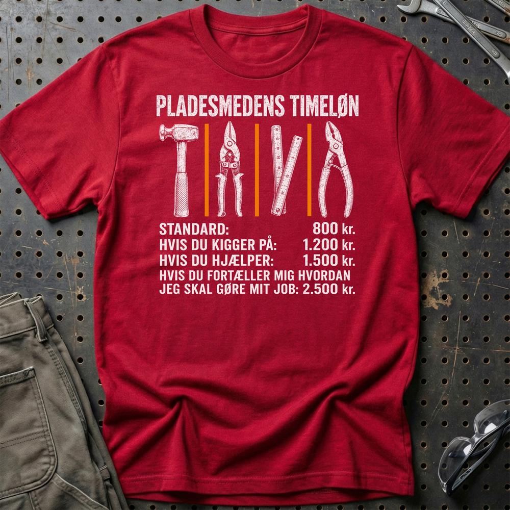 Pladesmedens Timeløn - Unisex T-Shirt , Bomuld-Beklædning-Garage Culture-Rød-S-Garage Culture Shop- garage - man cave - merchandise