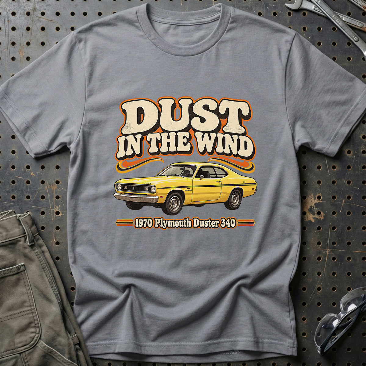 
Plymouth Duster 340 1970 – Dust in the Wind T-Shirt – Grå Sport
