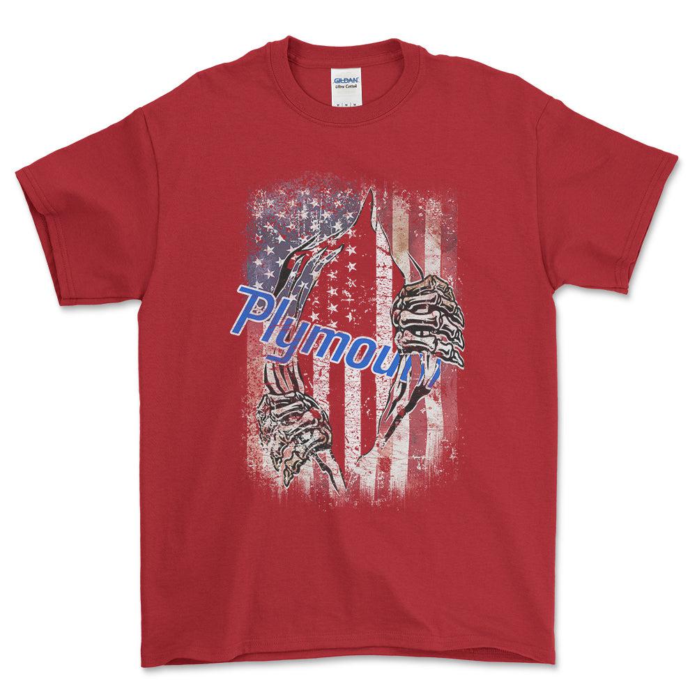 Plymouth US Flag T-Shirt-Beklædning-Plymouth-Rød-S-Garage Culture Shop- garage - man cave - merchandise