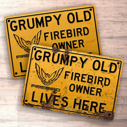 Pontiac Firebird Grumpy Old Pontiac Firebird Owner Lives Here Skilte, Musemåtte, Dørmåtte , Plakat-Skilte-Pontiac-Garage Culture Shop- garage - man cave - merchandise