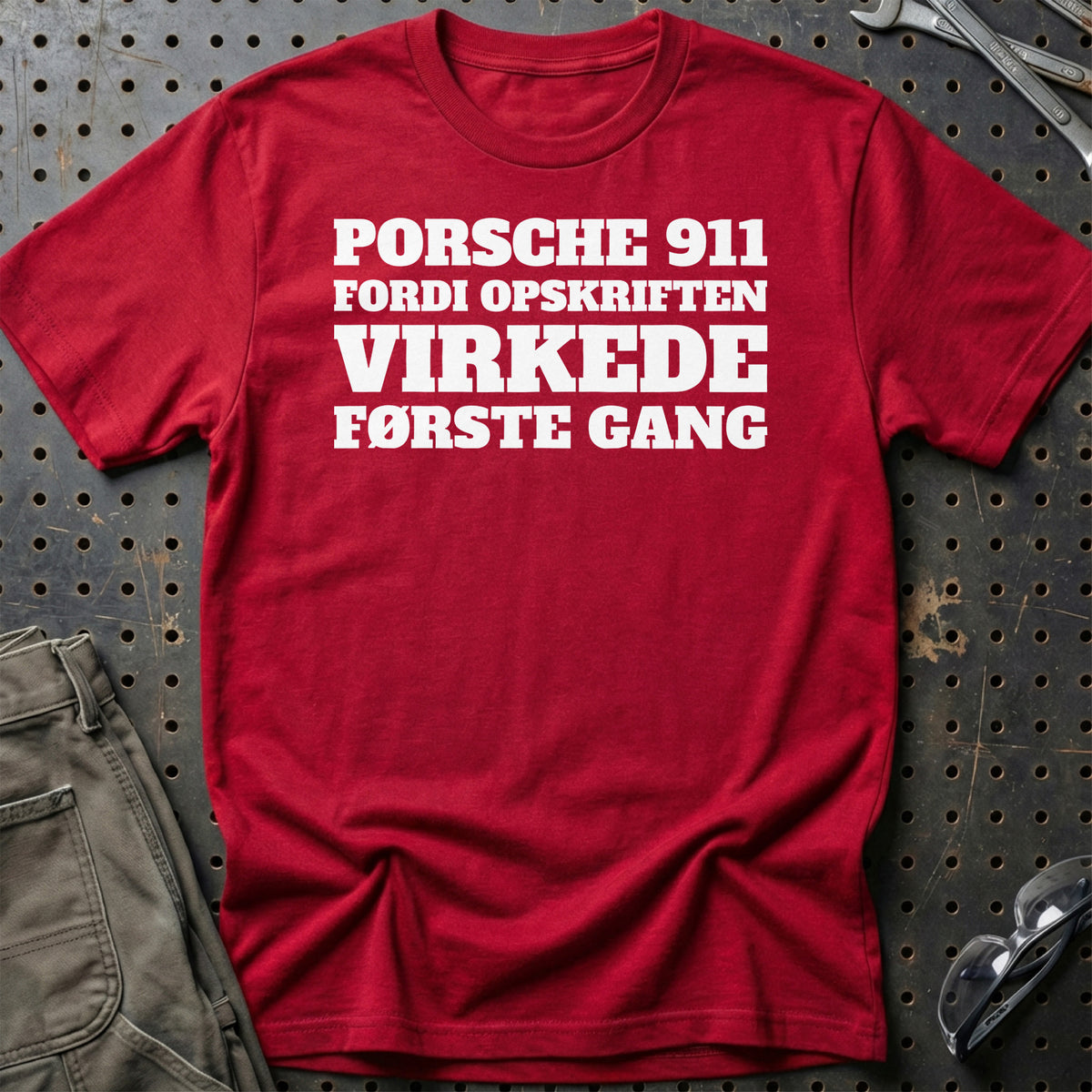 
Produktbillede af Porsche 911 – Fordi Opskriften Virkede Første Gang T-Shirt