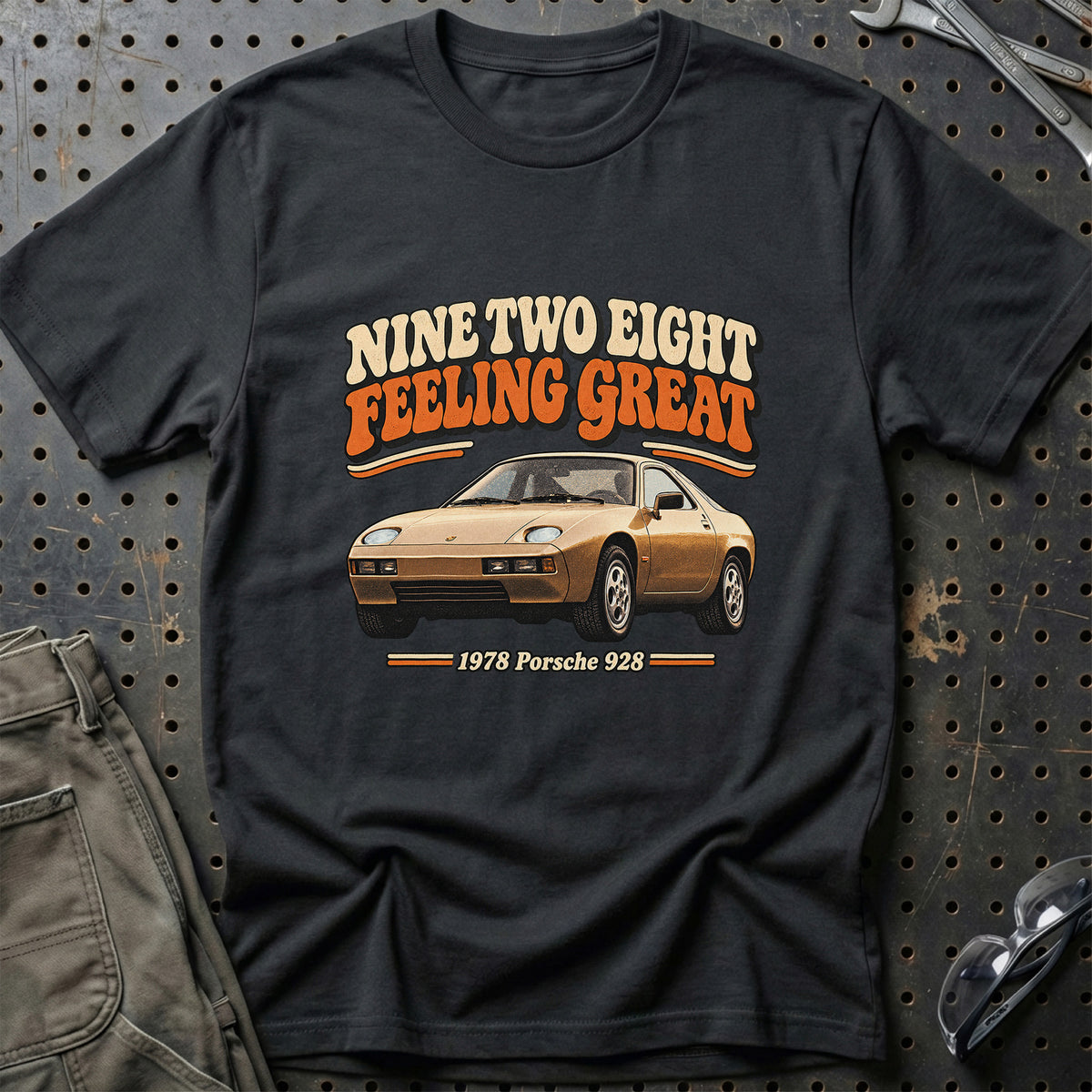 
Porsche 928 1978 – Nine Two Eight Feeling Great T-Shirt – Sort