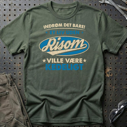 Privat Maja Betak Risom - Unisex T-Shirt-Beklædning-Privat-Grøn Militær-S-Garage Culture Shop- garage - man cave - merchandise