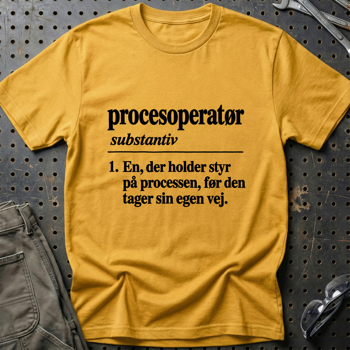 
Procesoperatør – Definition T-Shirt – Guld