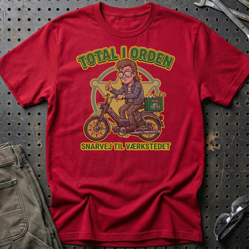 Puch Total I Orden T-Shirt-Beklædning-Puch-Rød-S-Garage Culture Shop- garage - man cave - merchandise