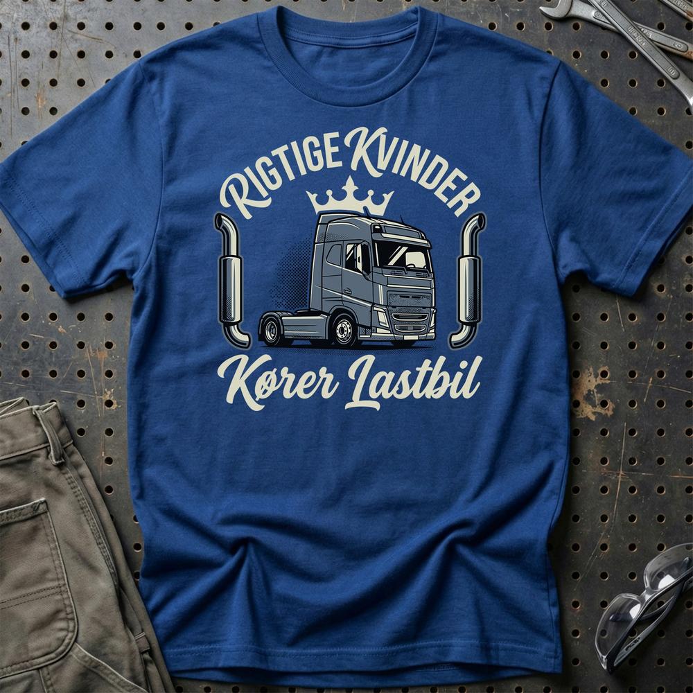Rigtige Kvinder Kører Lastbil T-Shirt-Beklædning-Garage Culture-Blå Royal-S-Garage Culture Shop- garage - man cave - merchandise